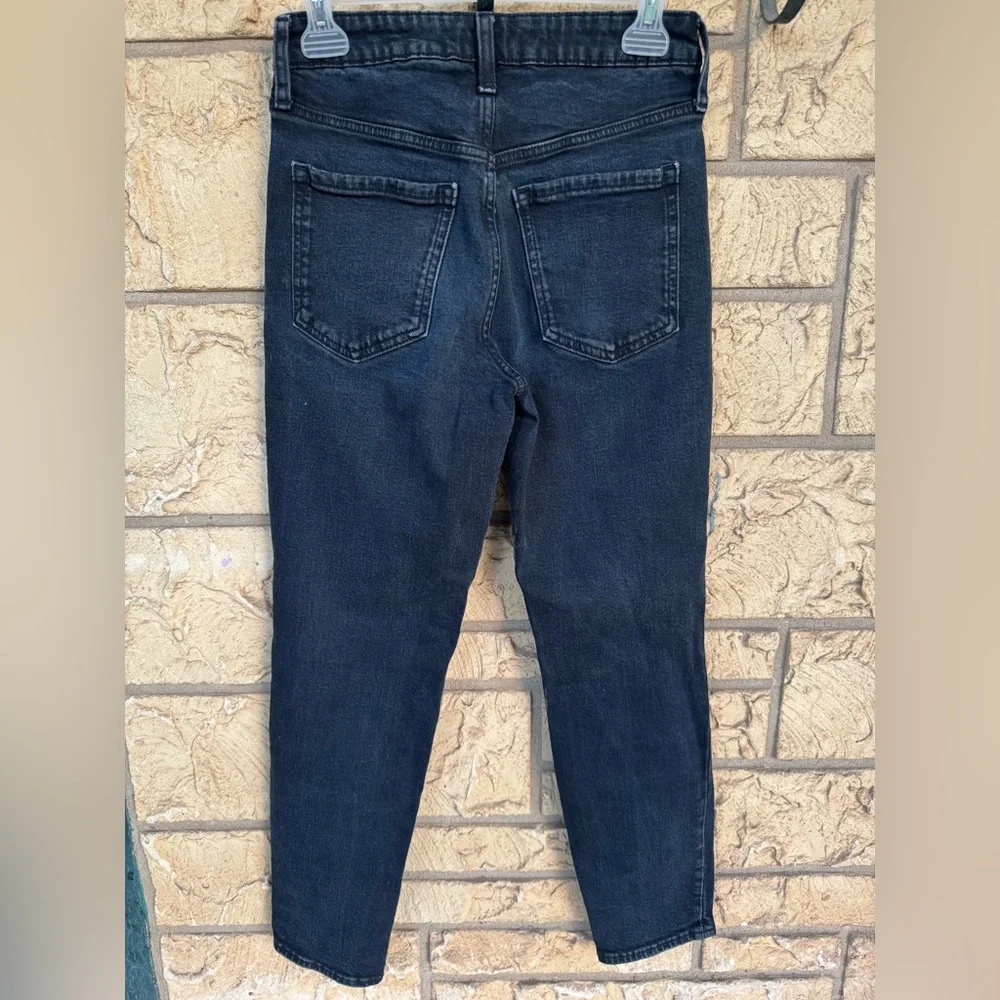 Old Navy O.G Straight High Rise Black Wash Distressed Jeans Size 2
